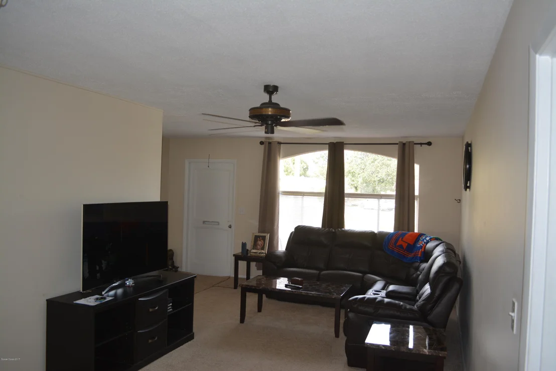 Photo of 1111 Daytona Drive NE