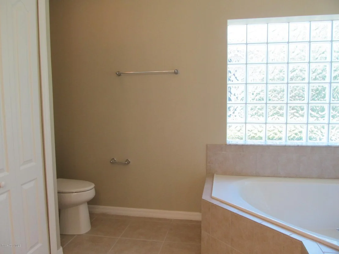 Photo of 653 Rangewood Drive SE