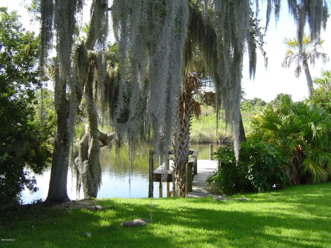 Photo of 1285 Richmond Drive