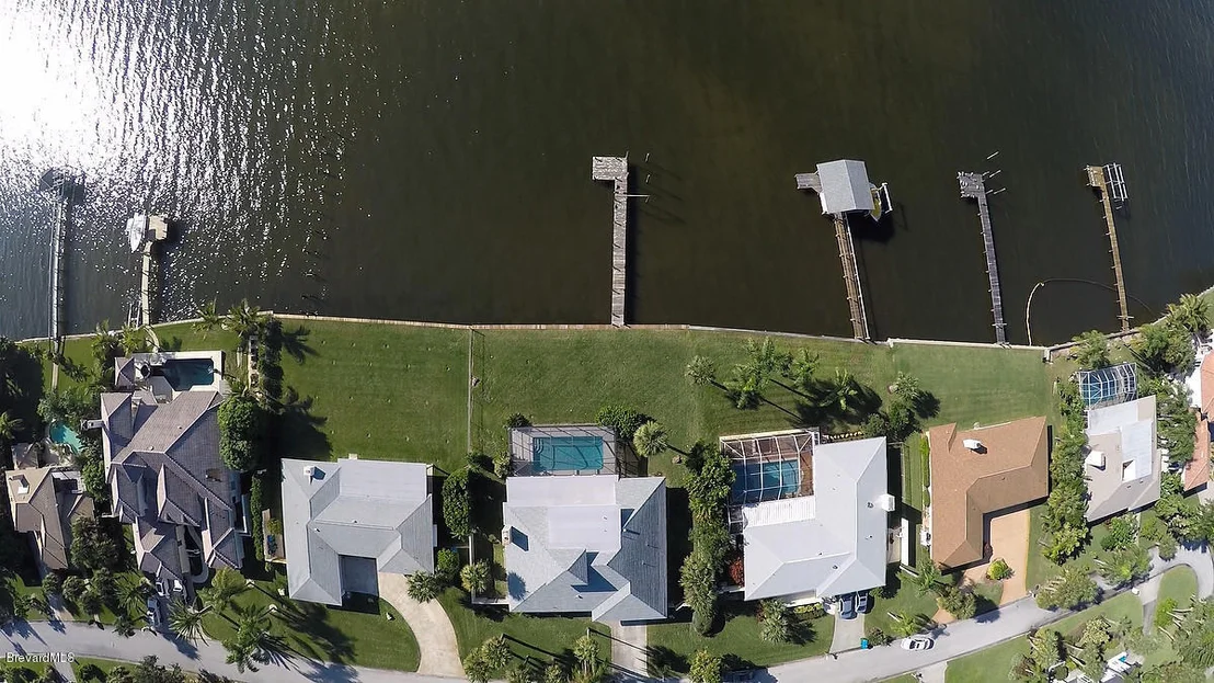Photo of 427 Riverview Lane