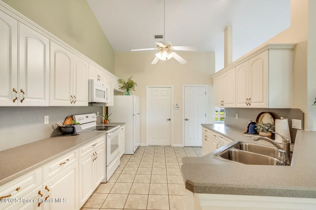 Photo of 3990 Tangle Drive