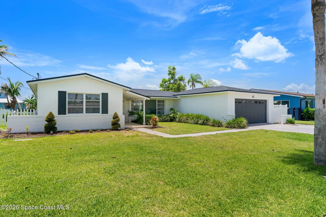 Photo of 462 Sandpiper Drive
