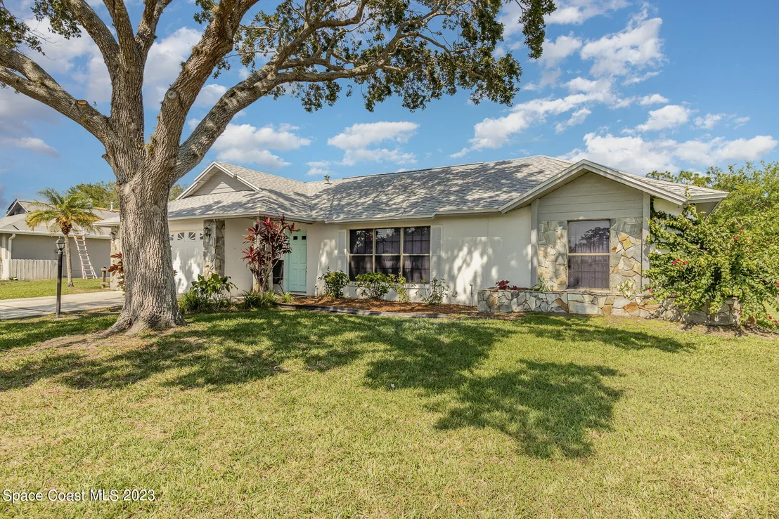 Photo of 2777 Nobility Avenue