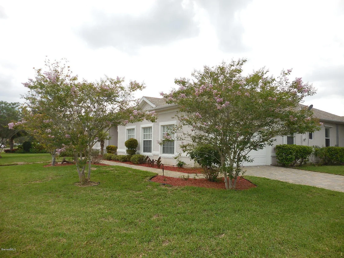 Photo of 194 SE Ridgemont Circle