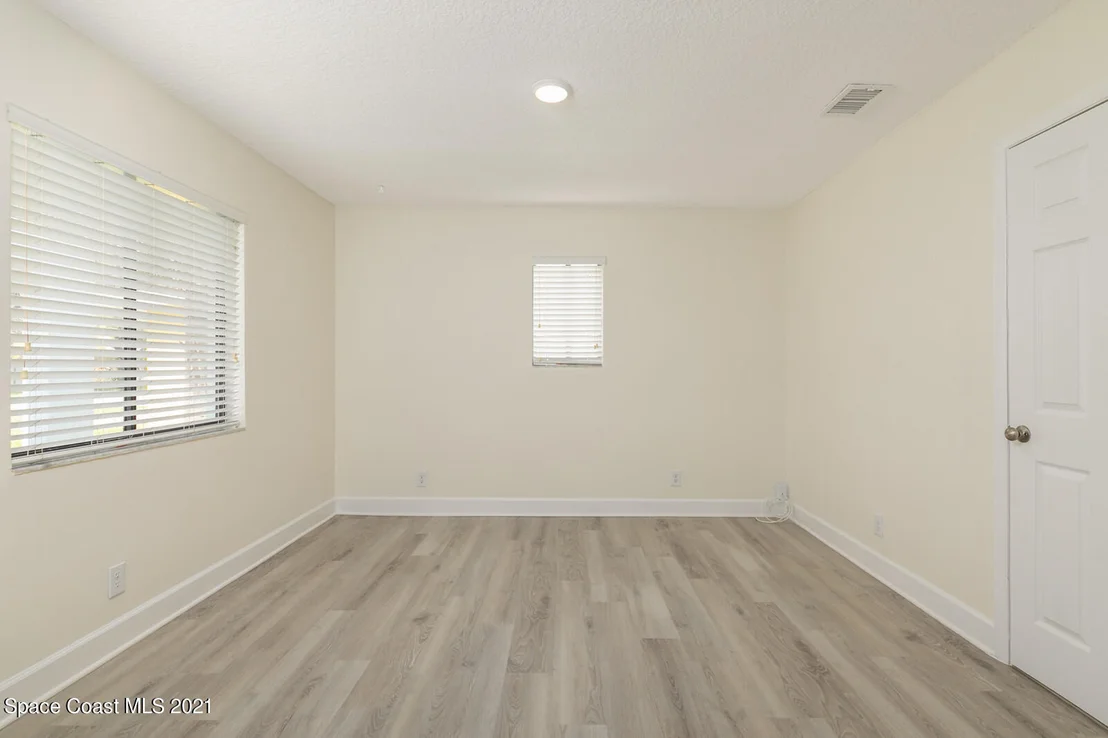 Photo of 300 Bahama Drive