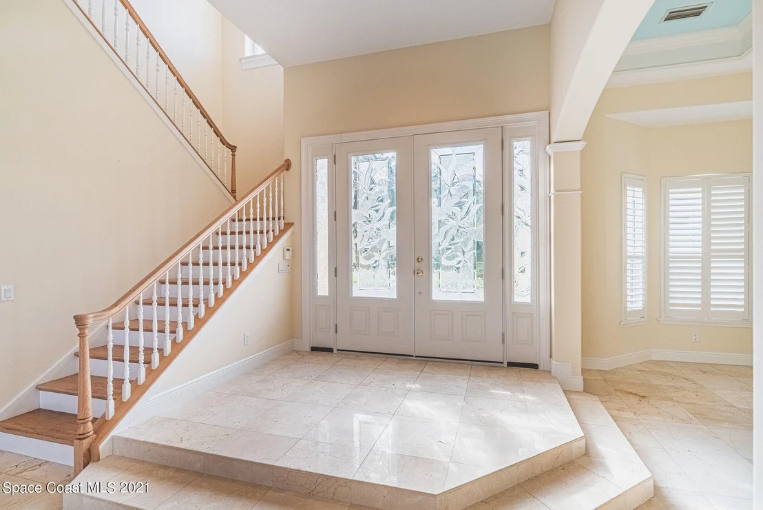 Photo of 8181 Compton Way