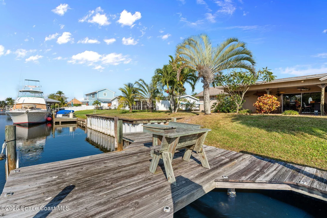 Photo of 406 Thrush Drive