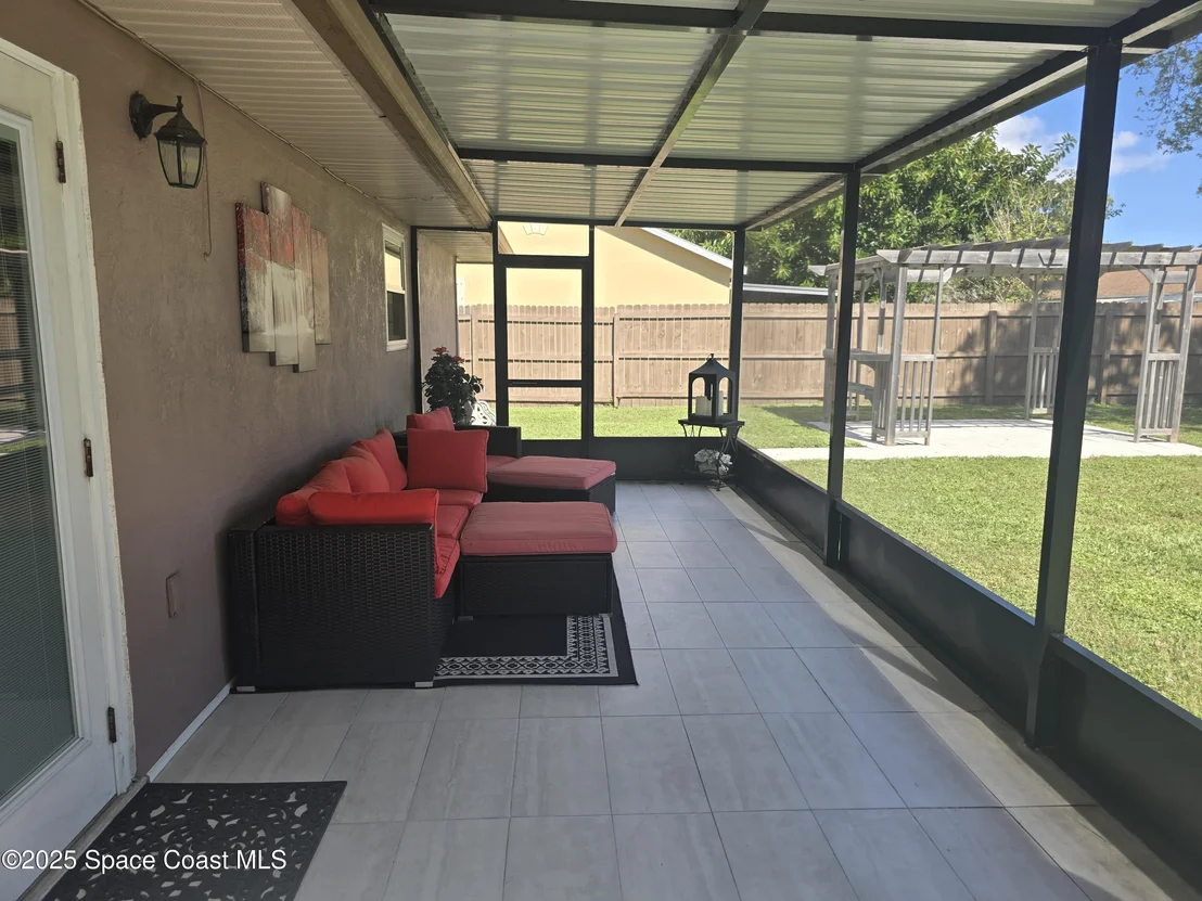 Photo of 834 Pine Shadows Avenue