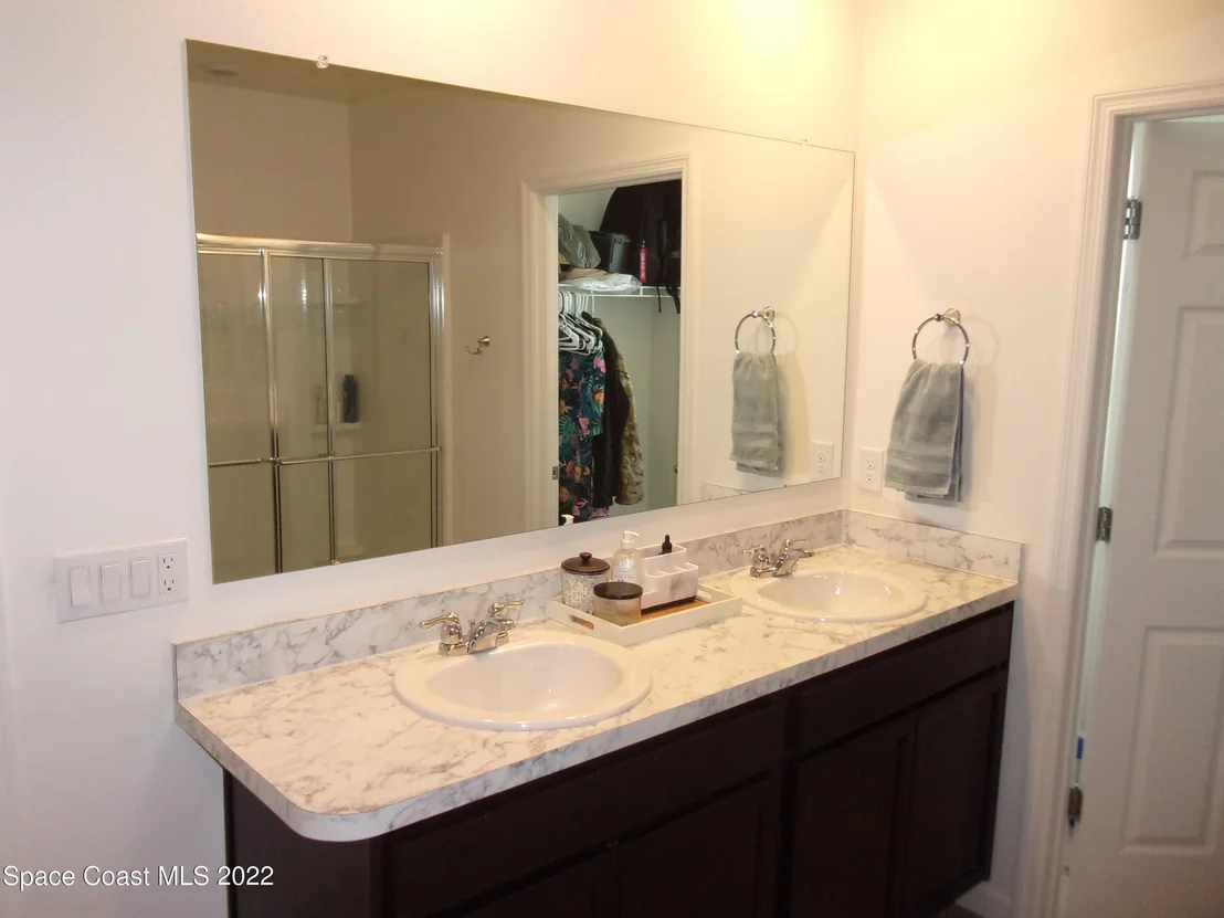 Photo of 735 Sorrento Drive