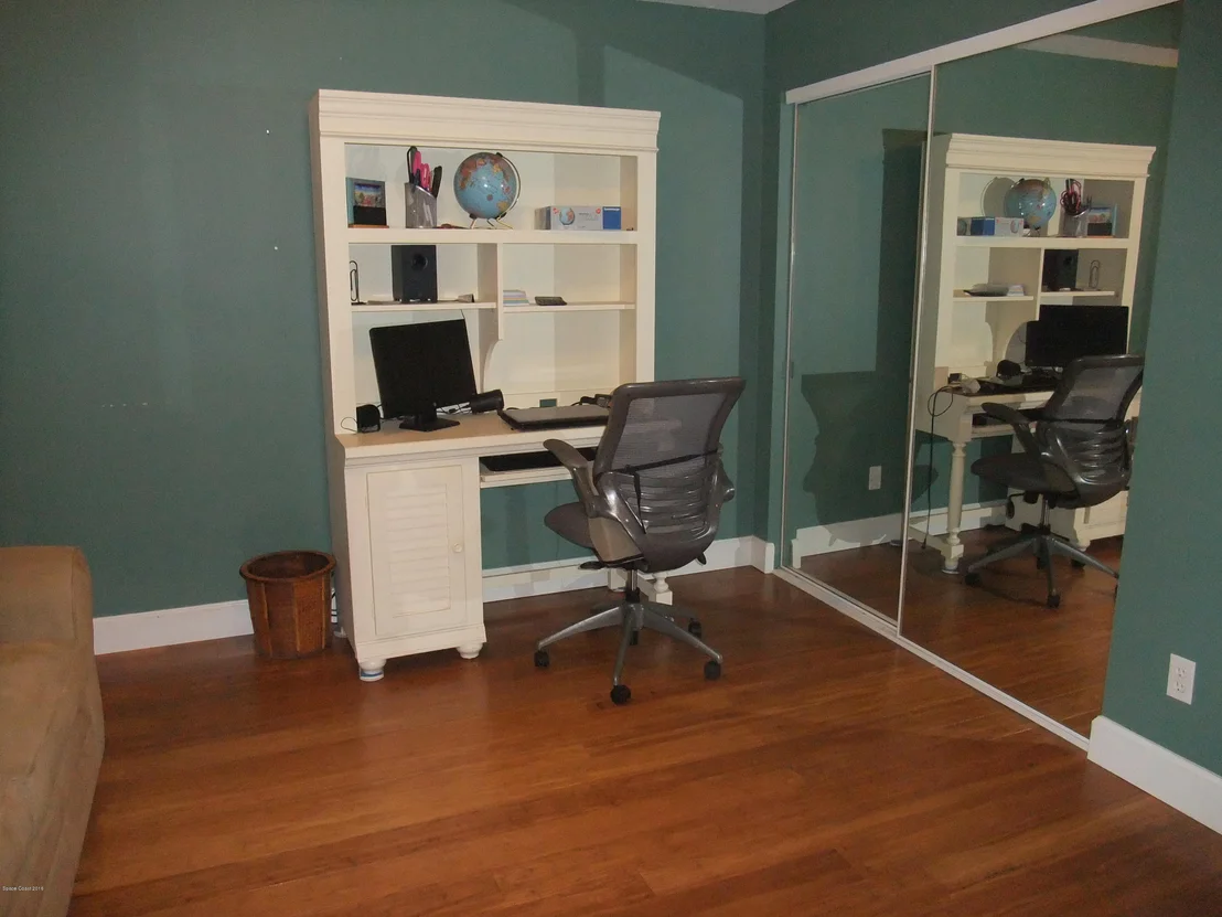 Photo of Unit 702 at 102 Riverside Drive