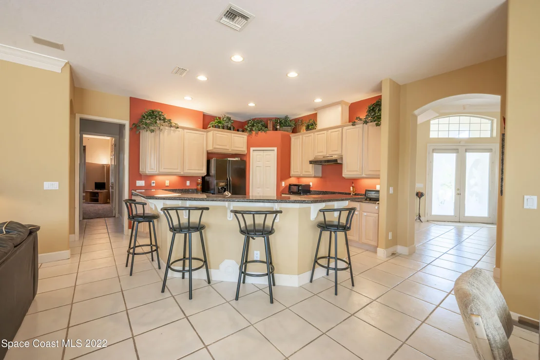 Photo of 981 Stratford Place