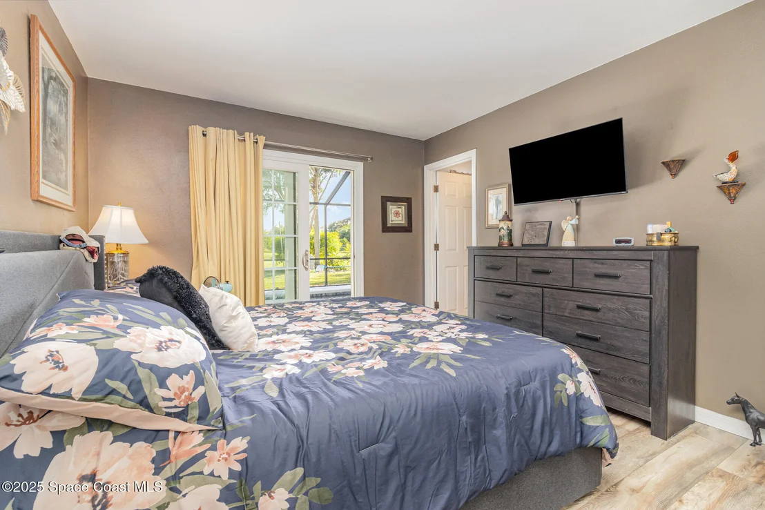 Photo of 1305 Wayside Court NE