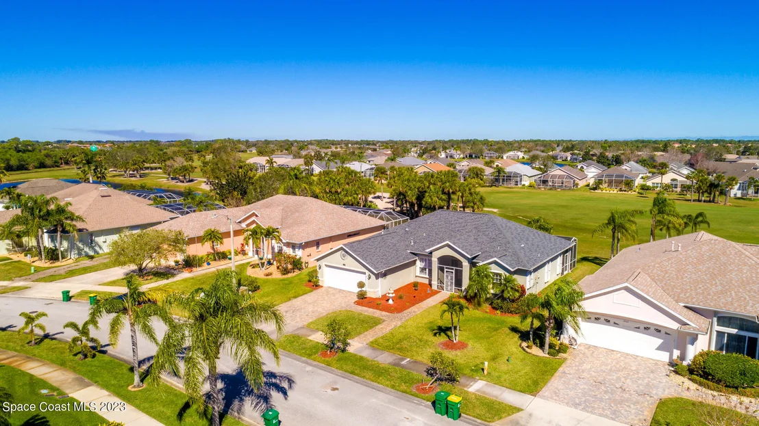 Photo of 2563 Canterbury Circle