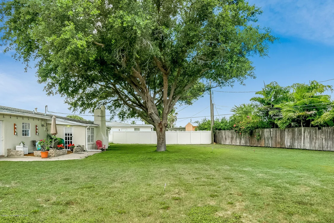 Photo of 933 Bluewater Drive