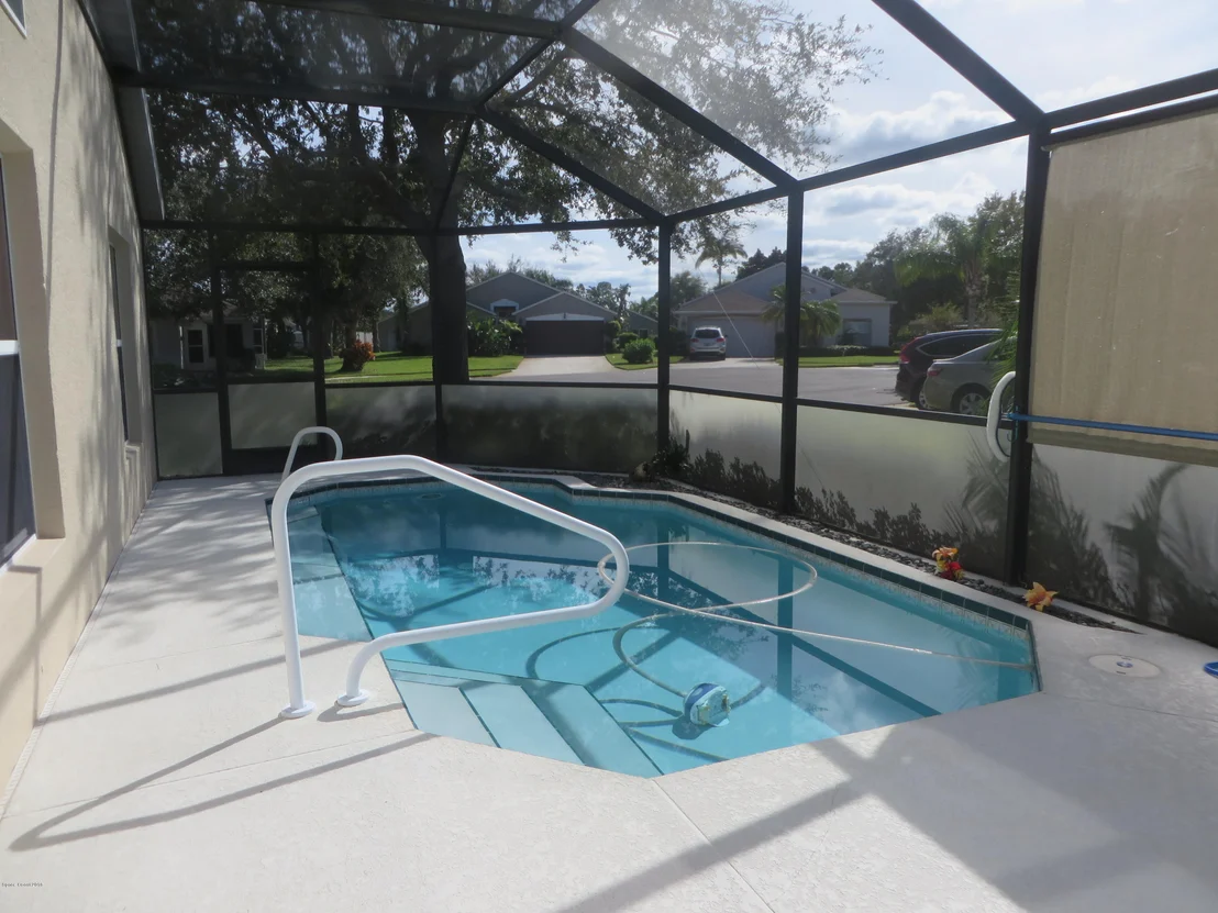 Photo of 970 Villa Drive