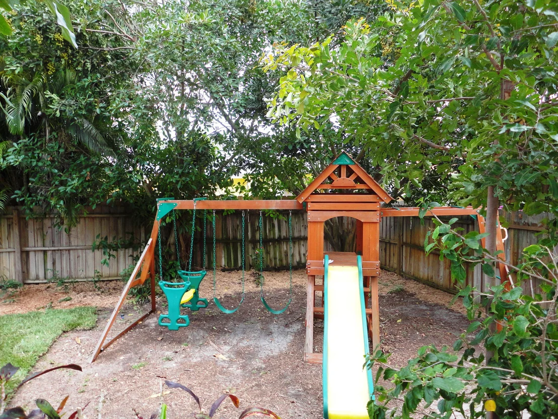 Photo of 415 Lee Avenue