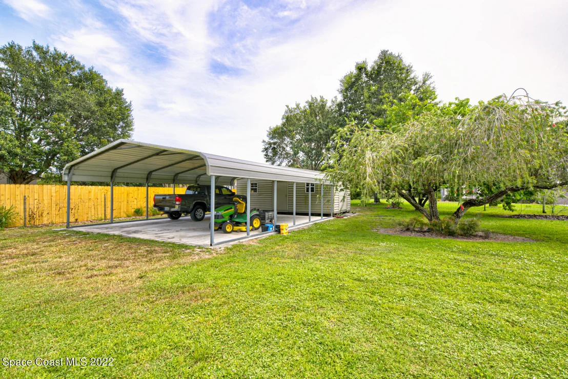 Photo of 3945 Post Road