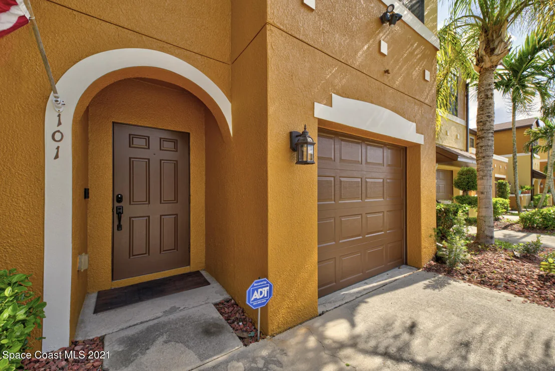 Photo of Unit 101 at 1340 Lara Circle