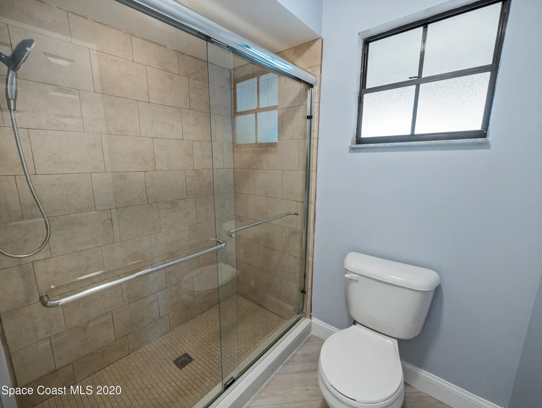 Photo of 5420 Edgewater Court
