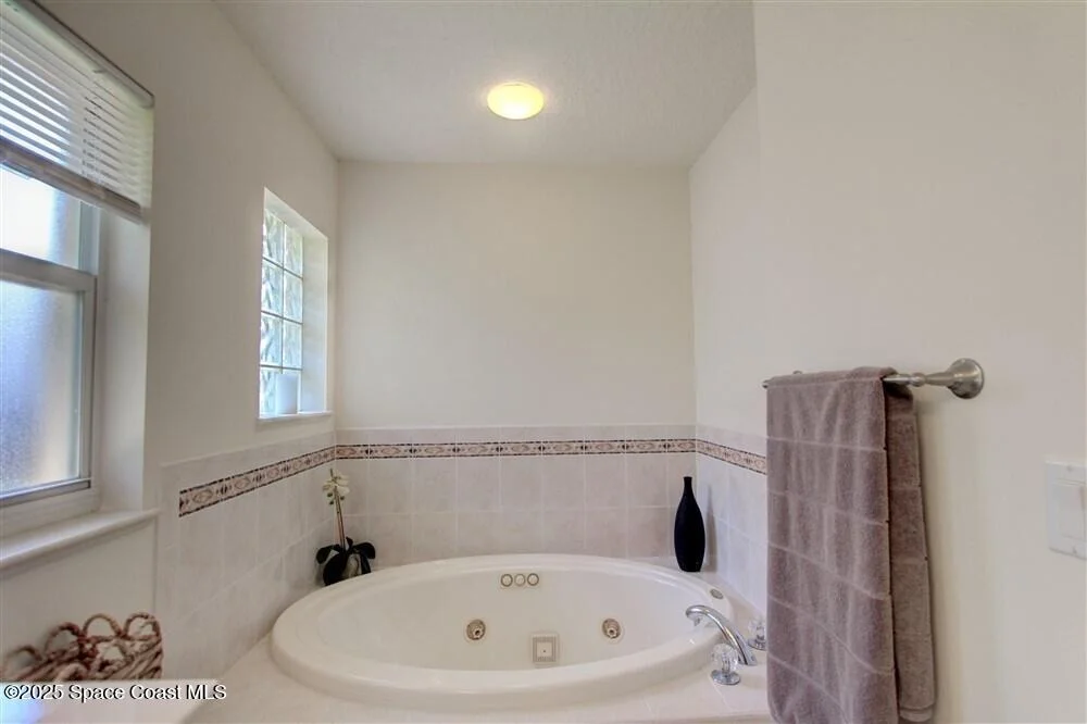 Photo of 2436 Addington Circle
