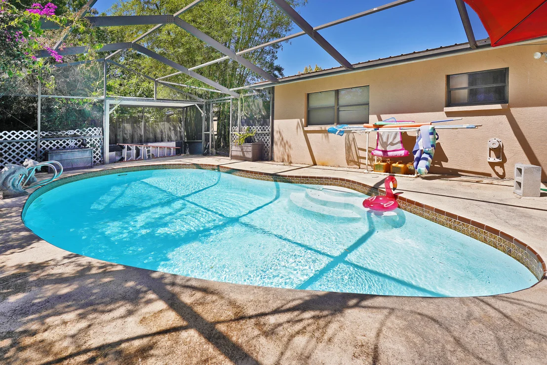 Photo of 1081 Madrid Road