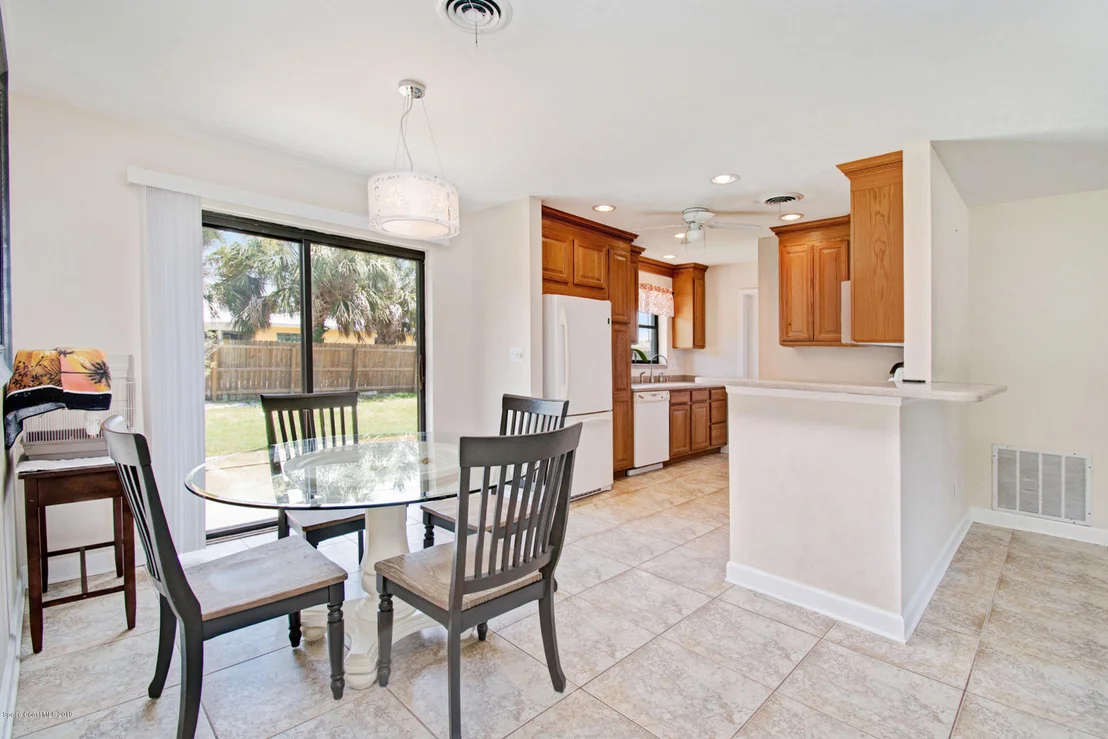 Photo of 445 Cinnamon Drive