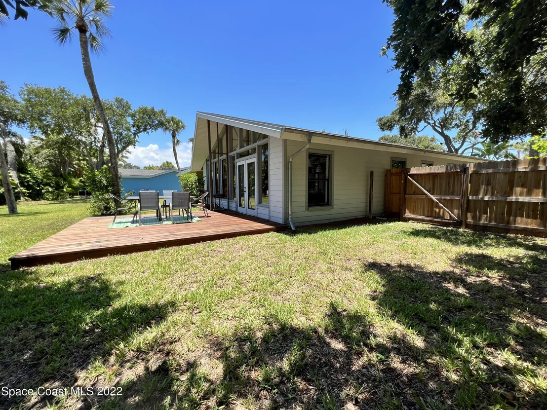Photo of 142 Antigua Drive