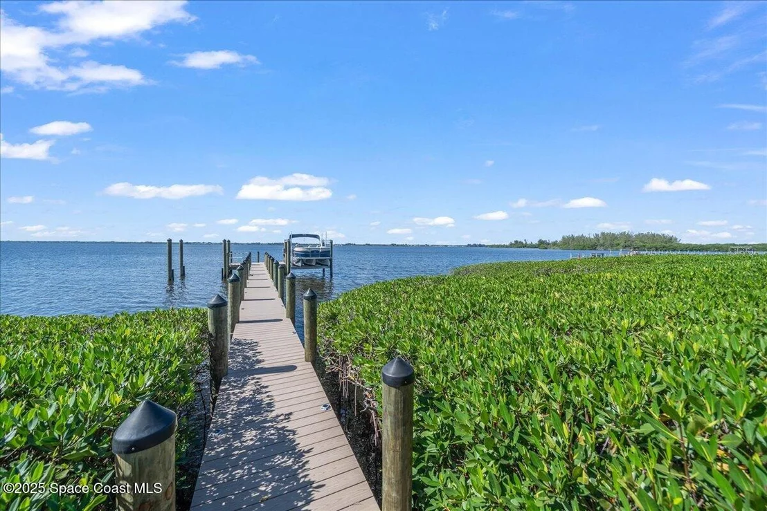 Photo of 182 Bayshore Drive