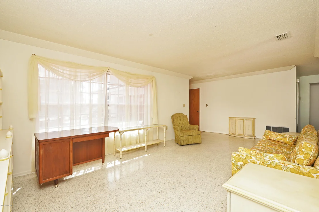 Photo of 4891 Fairview Drive