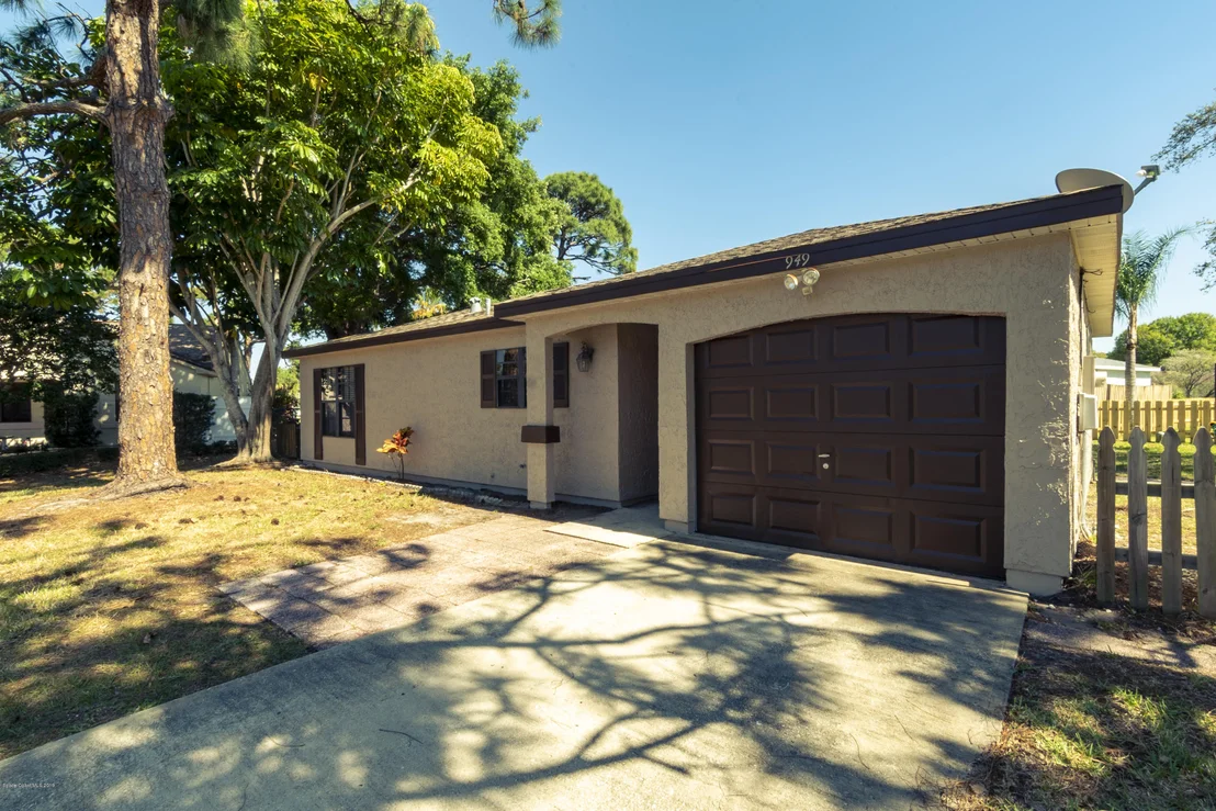 Photo of 949 Ginger Way