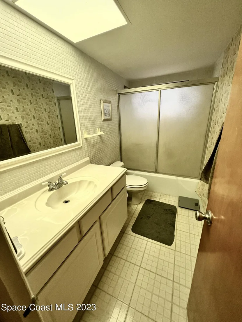 Photo of 612 Teak Drive