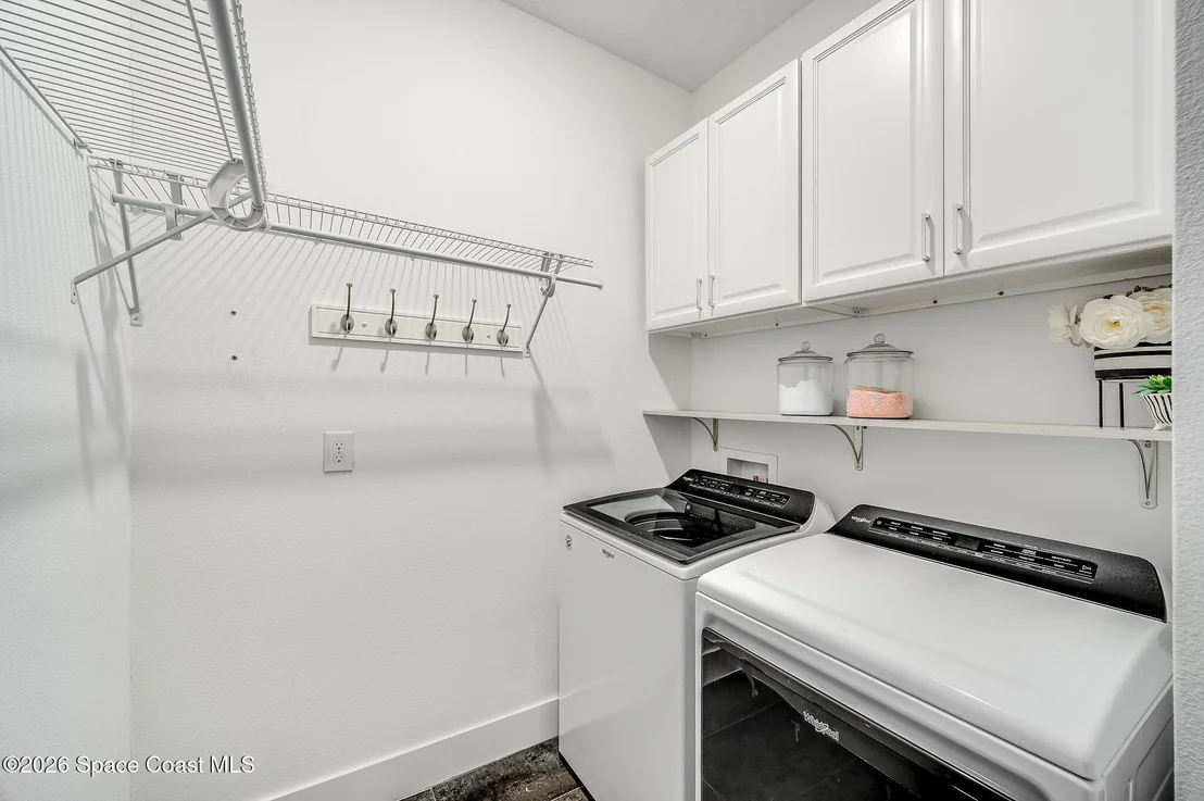Photo of 2093 Greenway Drive