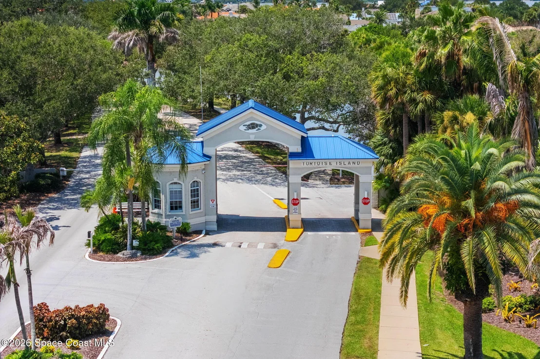 Photo of 100 Lanternback Island Drive