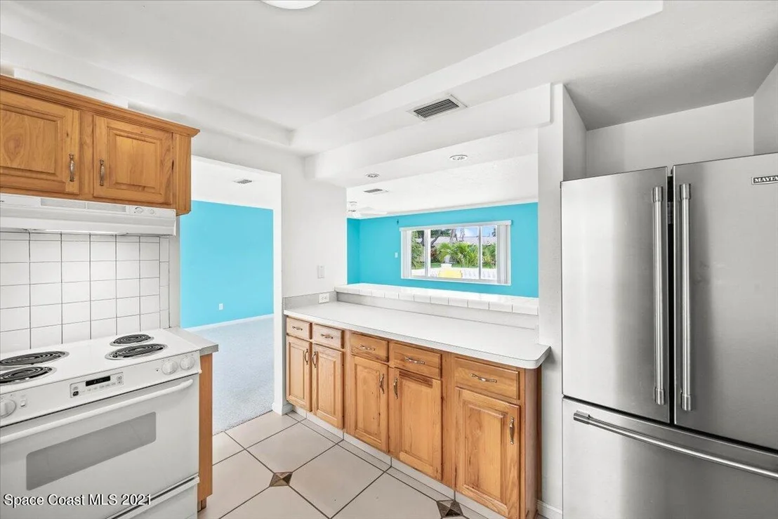 Photo of 320 Bahama Drive