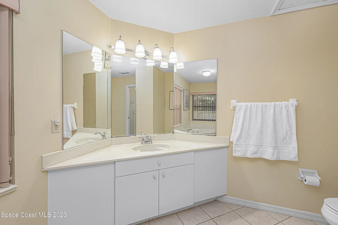 Photo of 1490 56th Square E