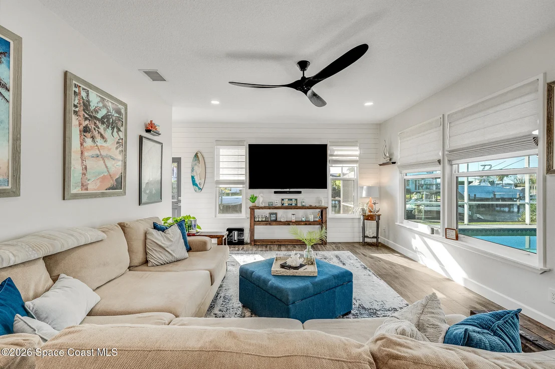 Photo of 447 Sandy Key