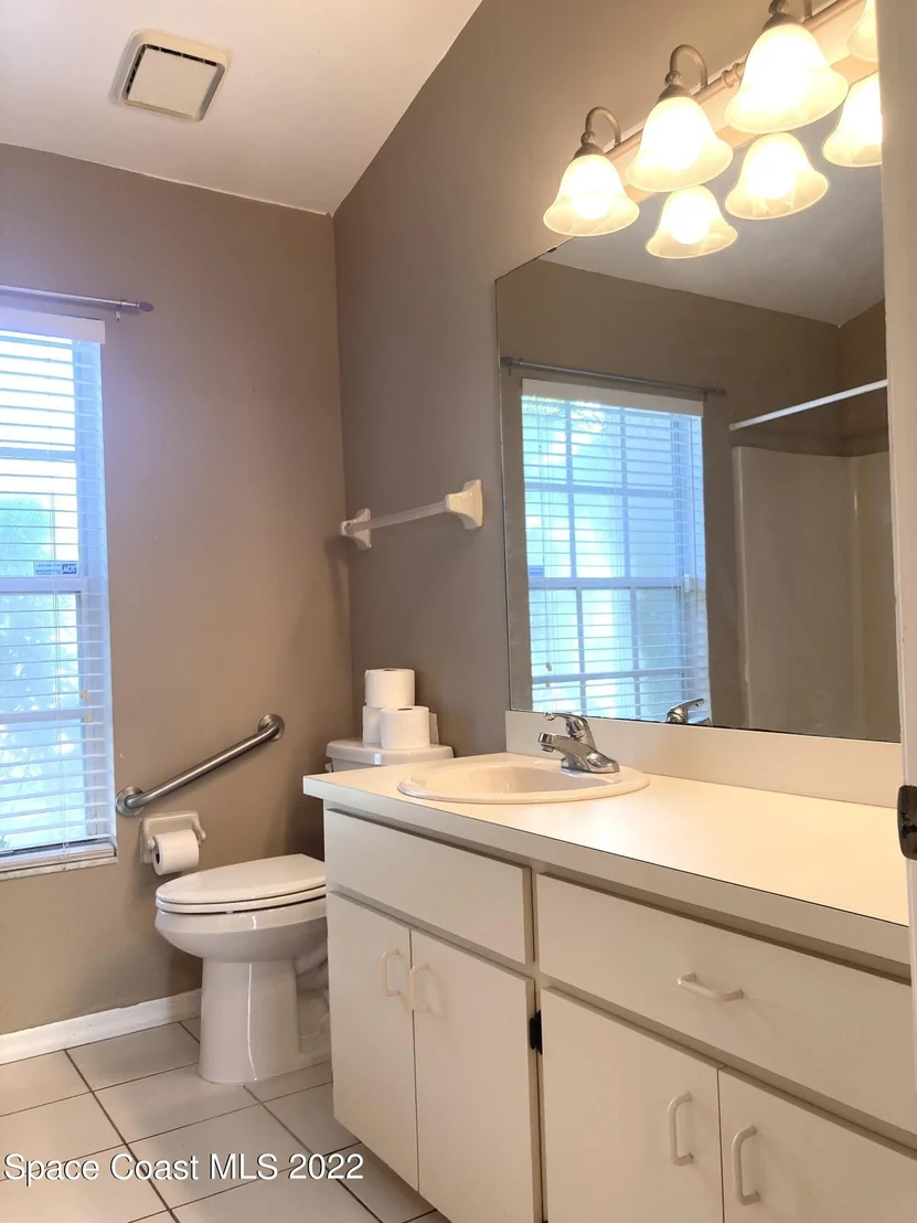 Photo of 874 Brookview Lane