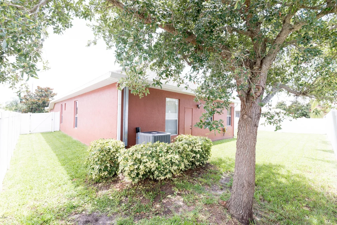 Photo of 290 Pebble Hill Way