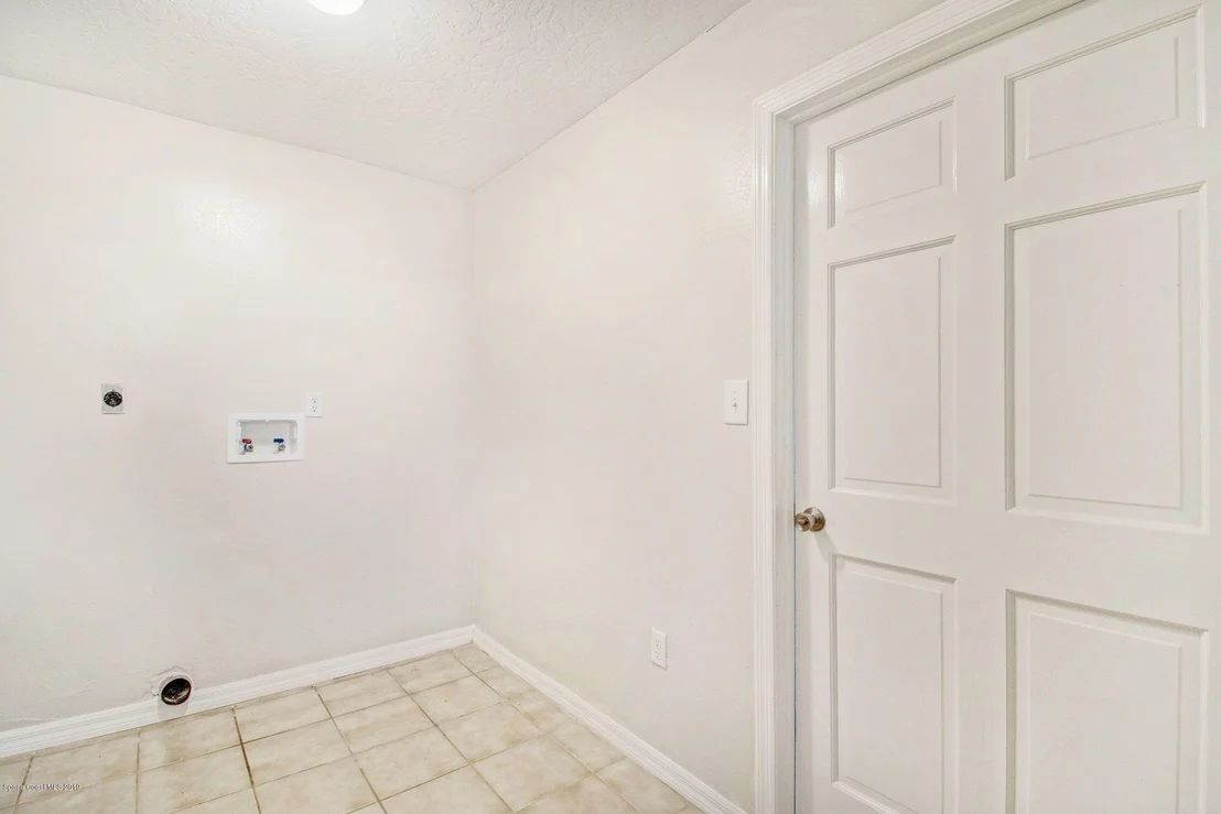 Photo of 5130 Evinrude Road