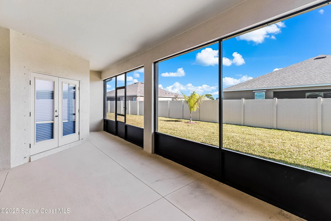 Photo of 7075 Serpentine Court