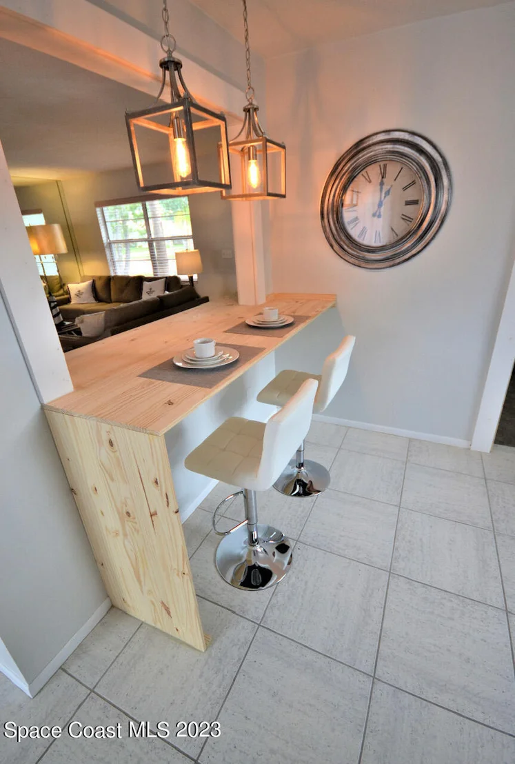 Photo of 2785 Locksley Road