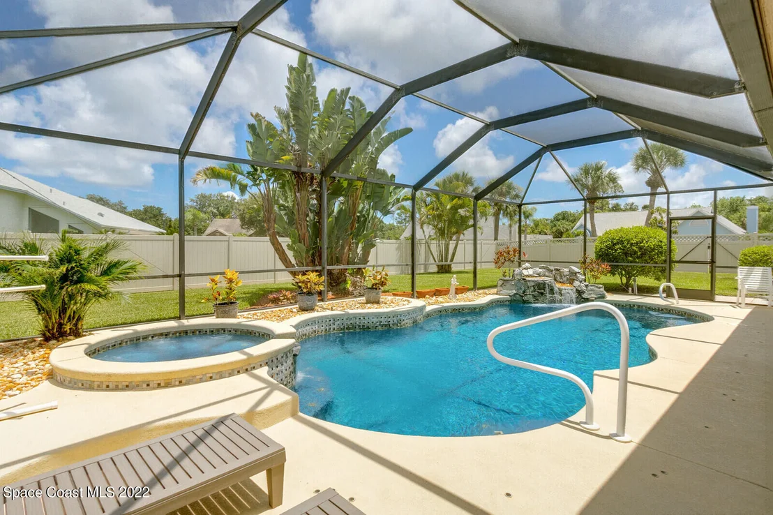 Photo of 963 Spanish Wells Drive