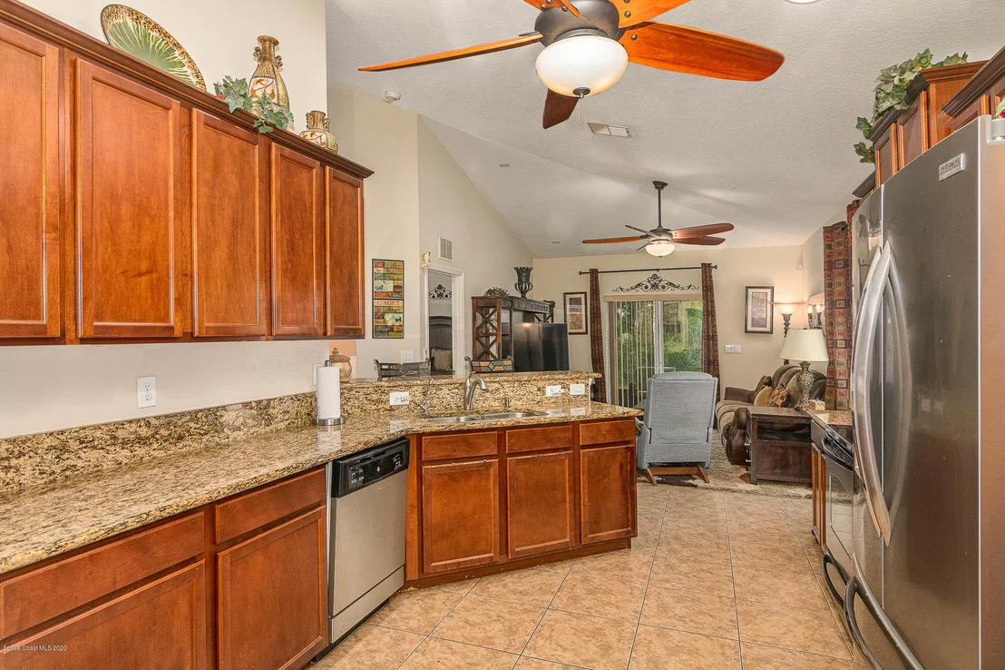 Photo of 1479 Corbett Lane