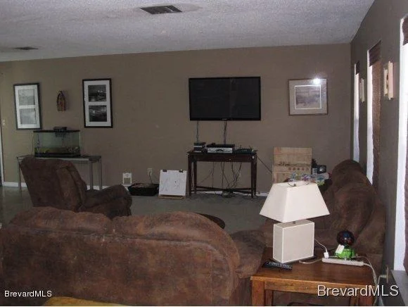 Photo of 625 N Robin Way