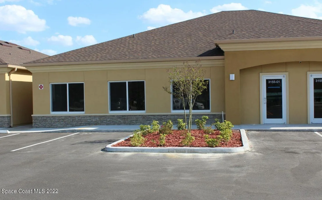 Photo of Unit 101 at 3155 Suntree Boulevard