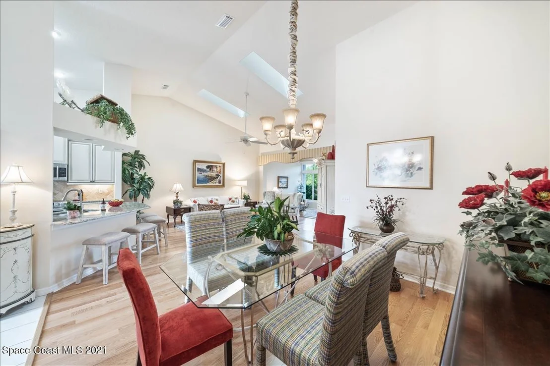 Photo of 408 Renaissance Avenue