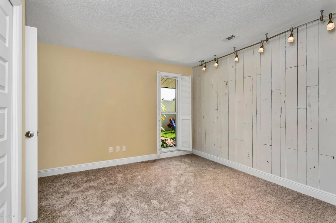 Photo of 304 Sand Pine Road