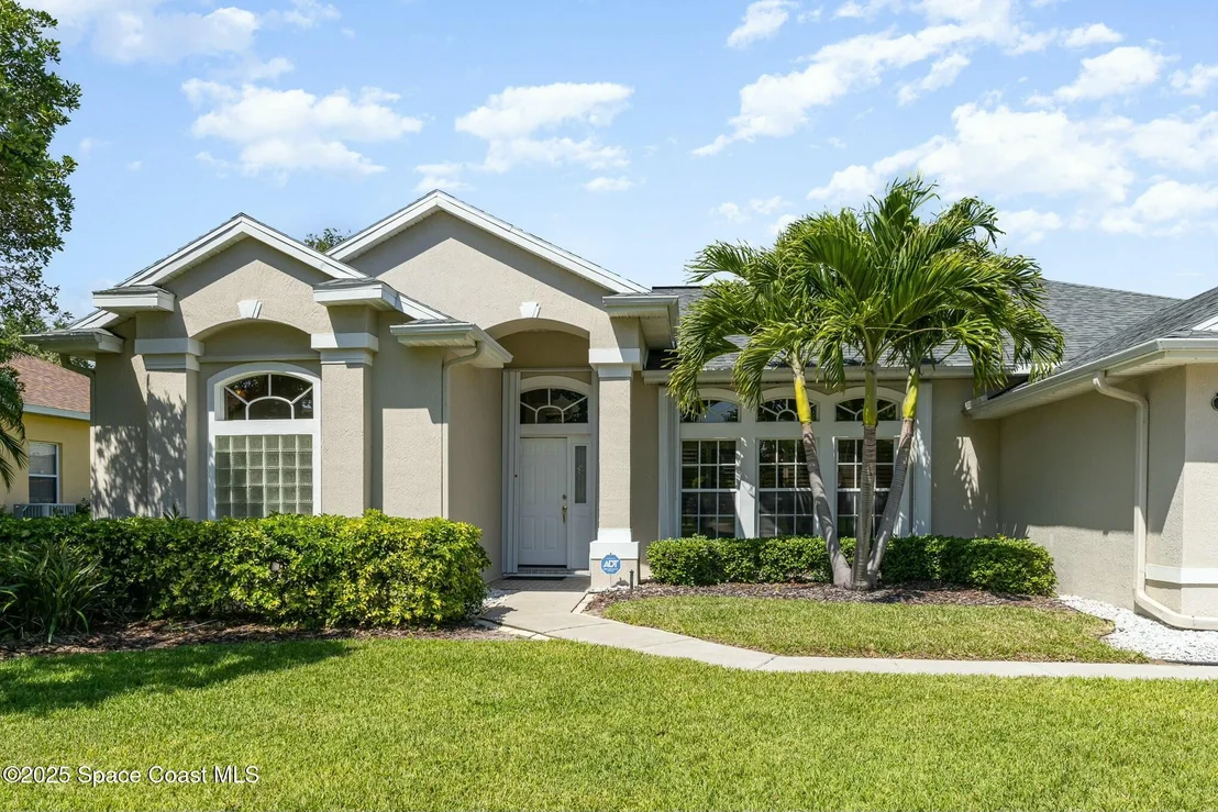 Photo of 6024 Newbury Circle