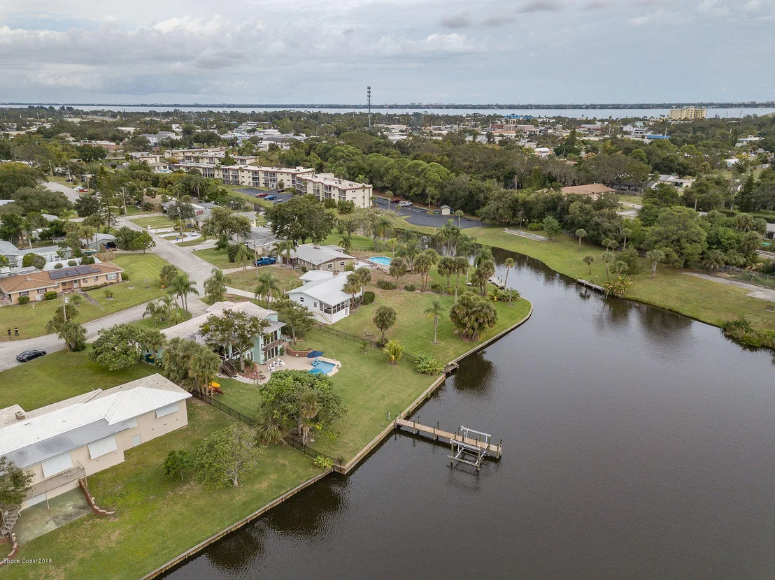 Photo of 1131 Rivermont Drive