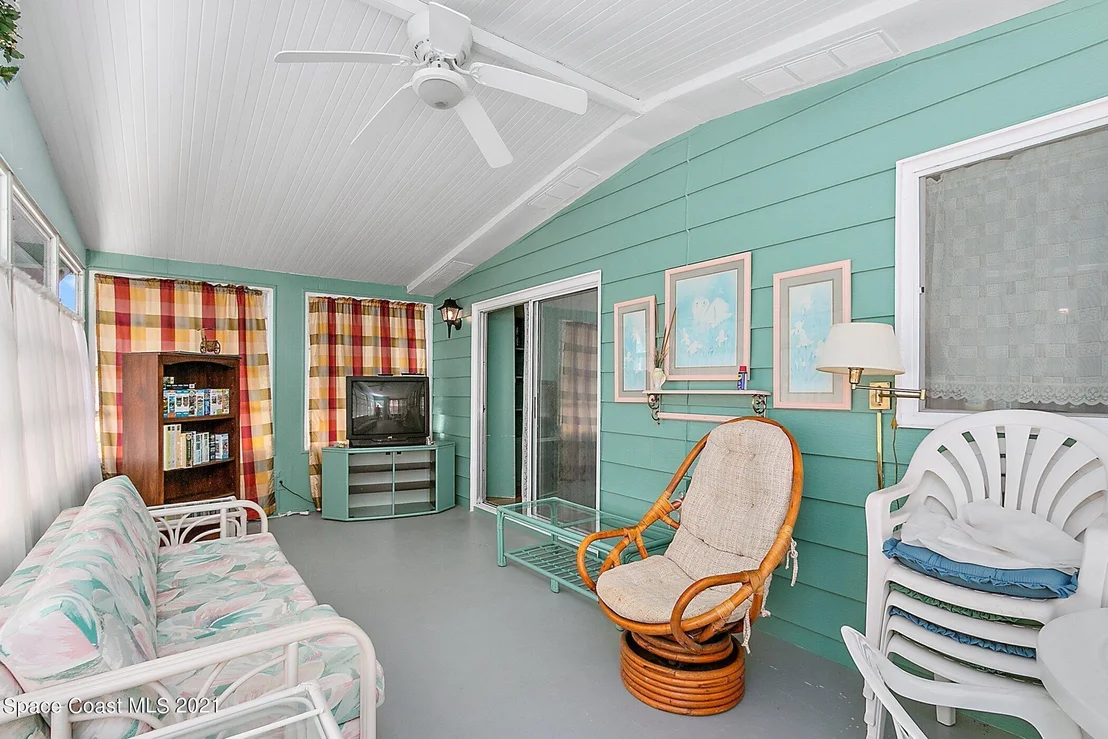 Photo of 566 Jennifer Circle